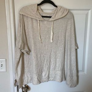 Lou & Grey short sleeved light sweatshirt